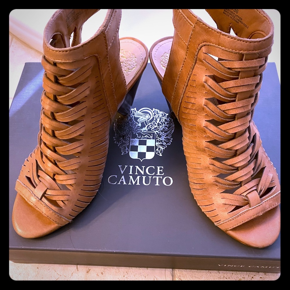 Vince Camuto Soft Calf shoe